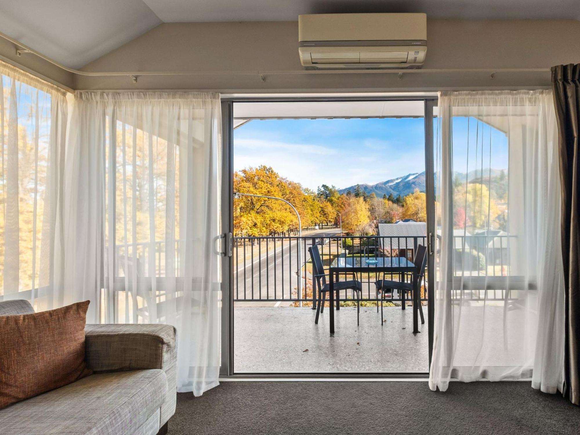 Clear Ridge Aparthotel